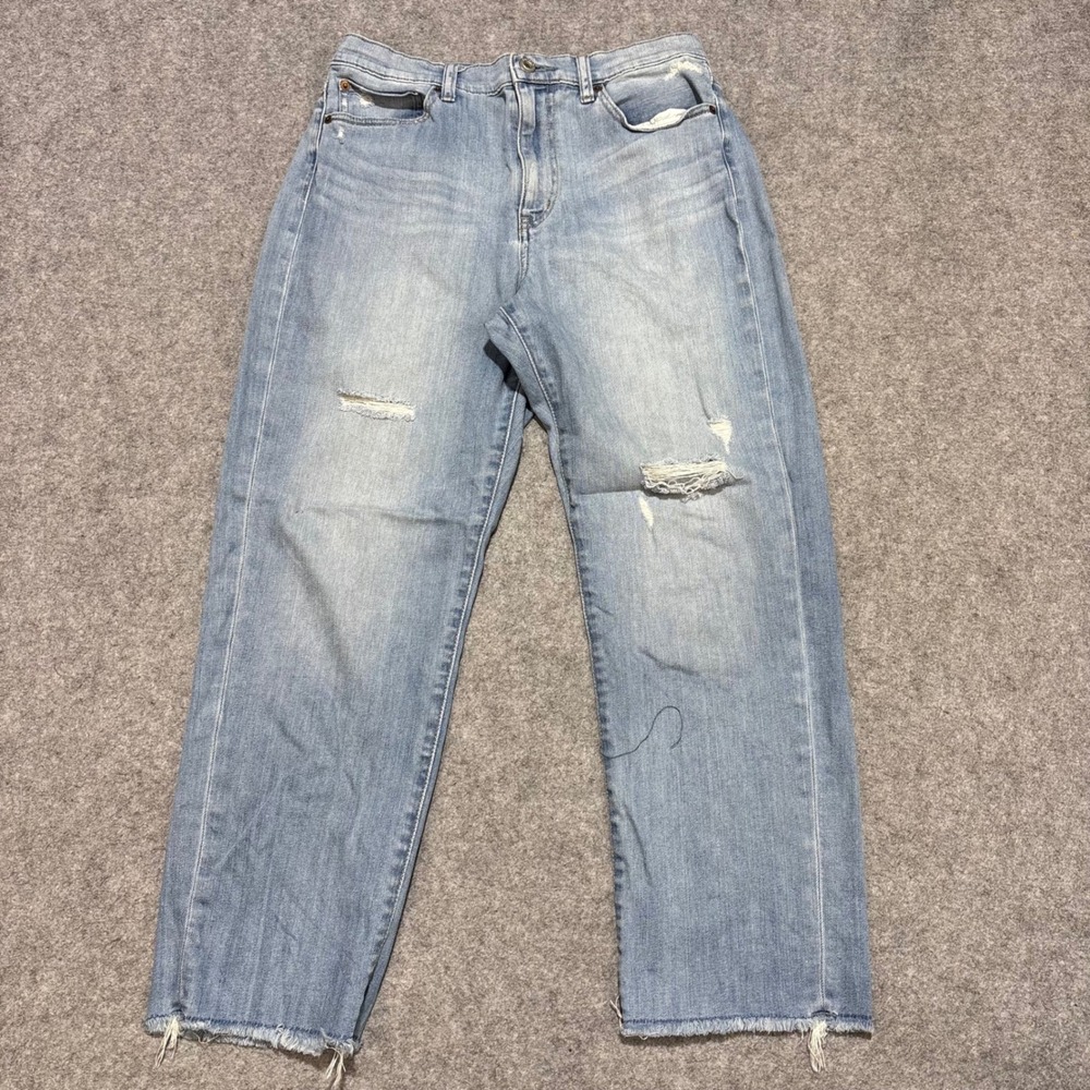 Uniqlo Jeans Womens 28 Light Wash Distressed Straight Leg Raw Hem Denim 0790